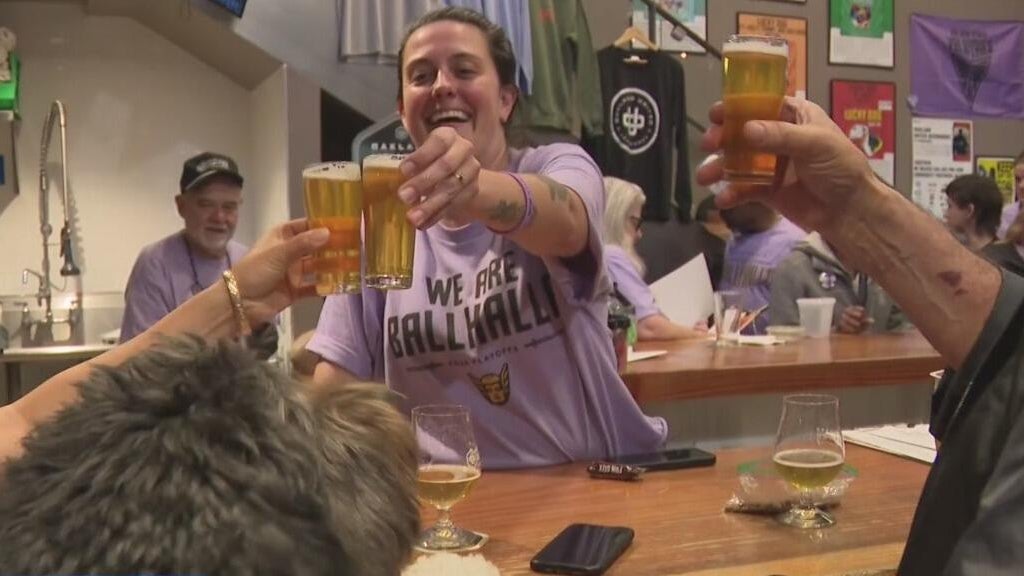 Valkyries fans pack Oakland bar to cheer on team as playoff series shifts to Atlanta — CBS Bay Area (KPIX), McKinney Dining news