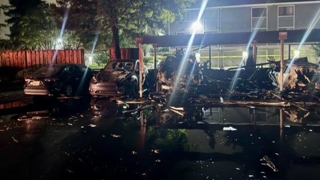 Overnight fire at San Jose housing complex damages more than 20 vehicles, carport — CBS Bay Area (KPIX), McKinney Community news