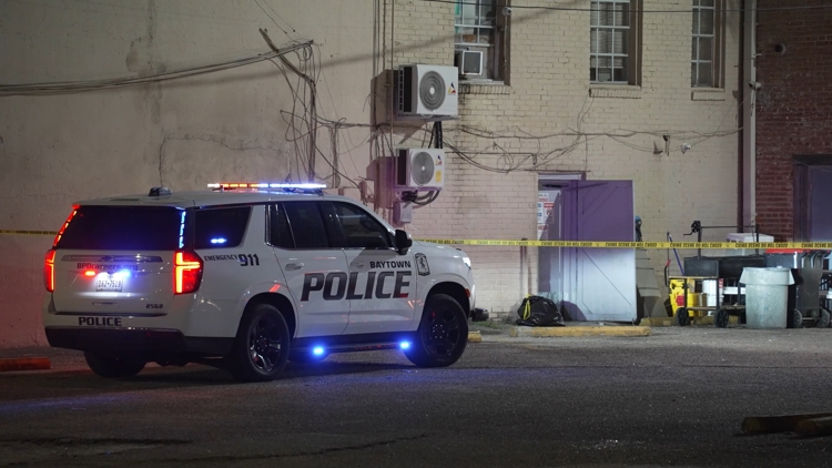 Man airlifted after shooting behind Baytown bar; suspect remains at large, police say — KHOU 11 (Houston), McKinney Community news