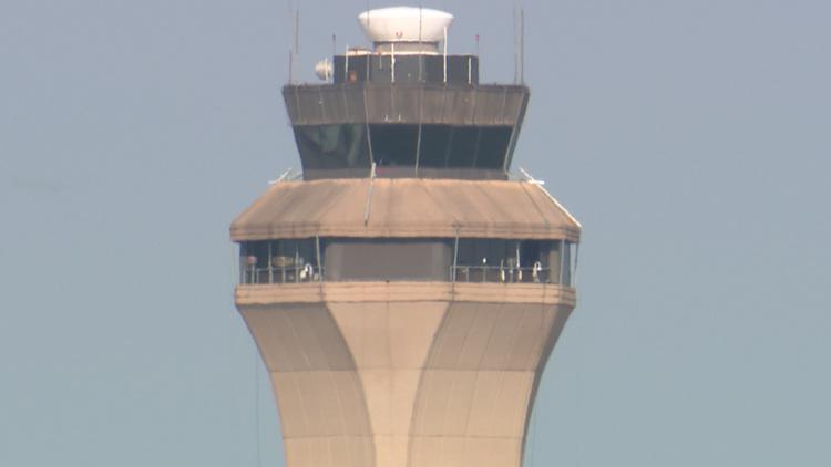 Flight precautionarily evacuated at Houston's Bush Airport after sensor indicated smoke in cabin, airline says — KHOU 11 (Houston), McKinney Community news